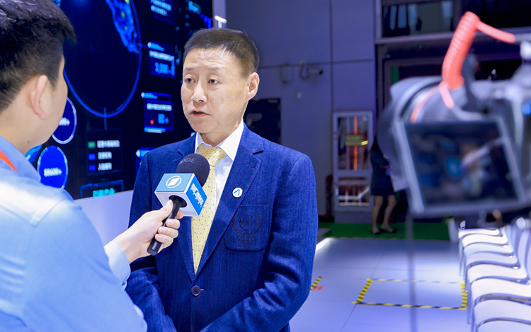 人力资源公司918博天堂官网国际高级副总裁段立新接受媒体采访